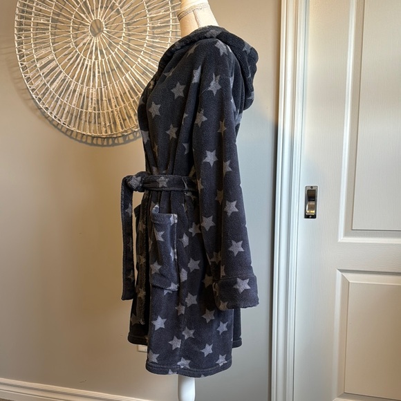 La SENZA Gray Hooded Robe - Picture 4 of 12